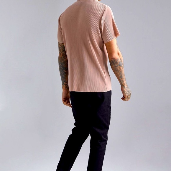 BOOHOO Men’s Slim Fit Pleated Zip Polo - Picture 5 of 5